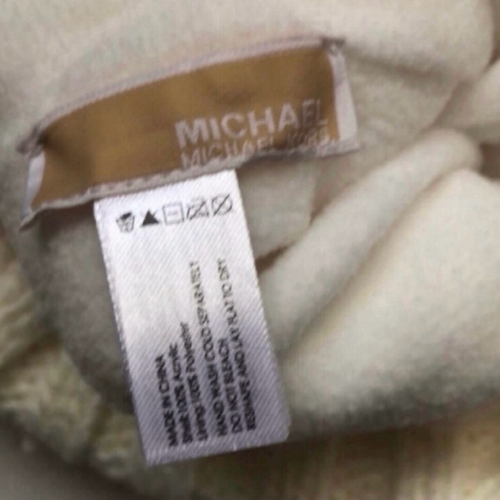 New Michael Kors Hat Women’s Ivory Winter Lined Cable Knit Cuffed Beanie Hat - Picture 7 of 12